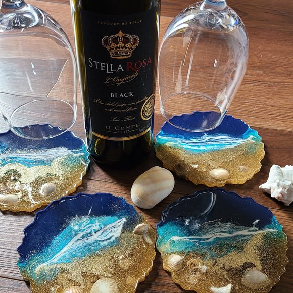 Beautiful Beachy Handmade Wine Caddy with Matching Coasters - Picture 6 of 7